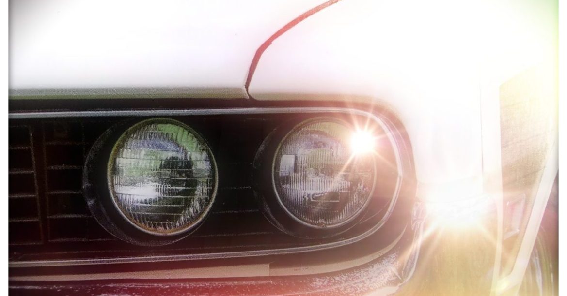 Découvrez cette méthode surprenante pour redonner vie à votre cuir de collection 🚗✨