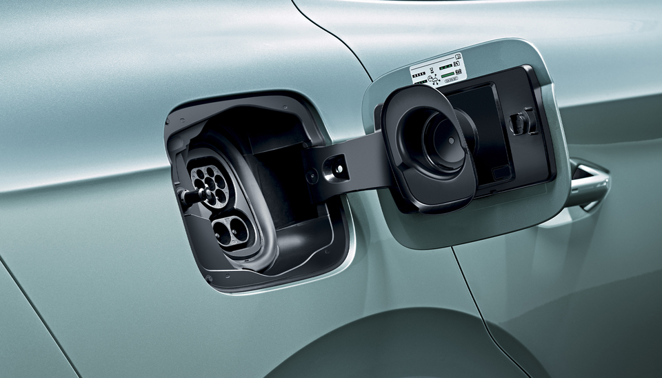 Découvrez cette méthode surprenante pour réduire vos dépenses auto de 150€ par mois 🚗💰