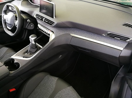 Découvrez cette méthode surprenante pour stationner sans vous ruiner à l&rsquo;aéroport ✈️💰