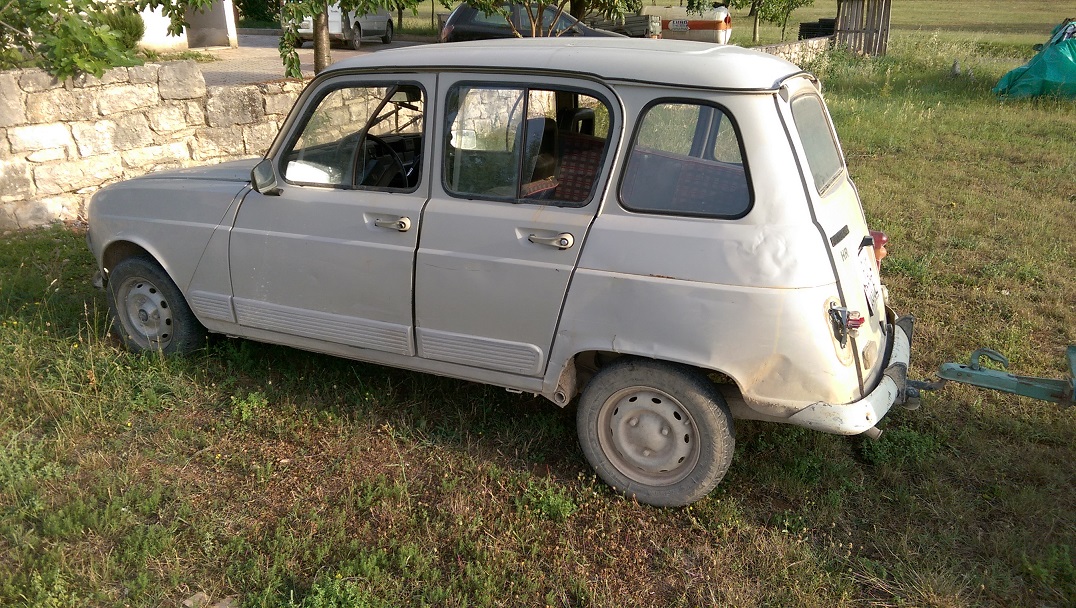 Découvrez cette méthode surprenante pour réparer votre voiture sans dépenser un centime ! 🚗🔧