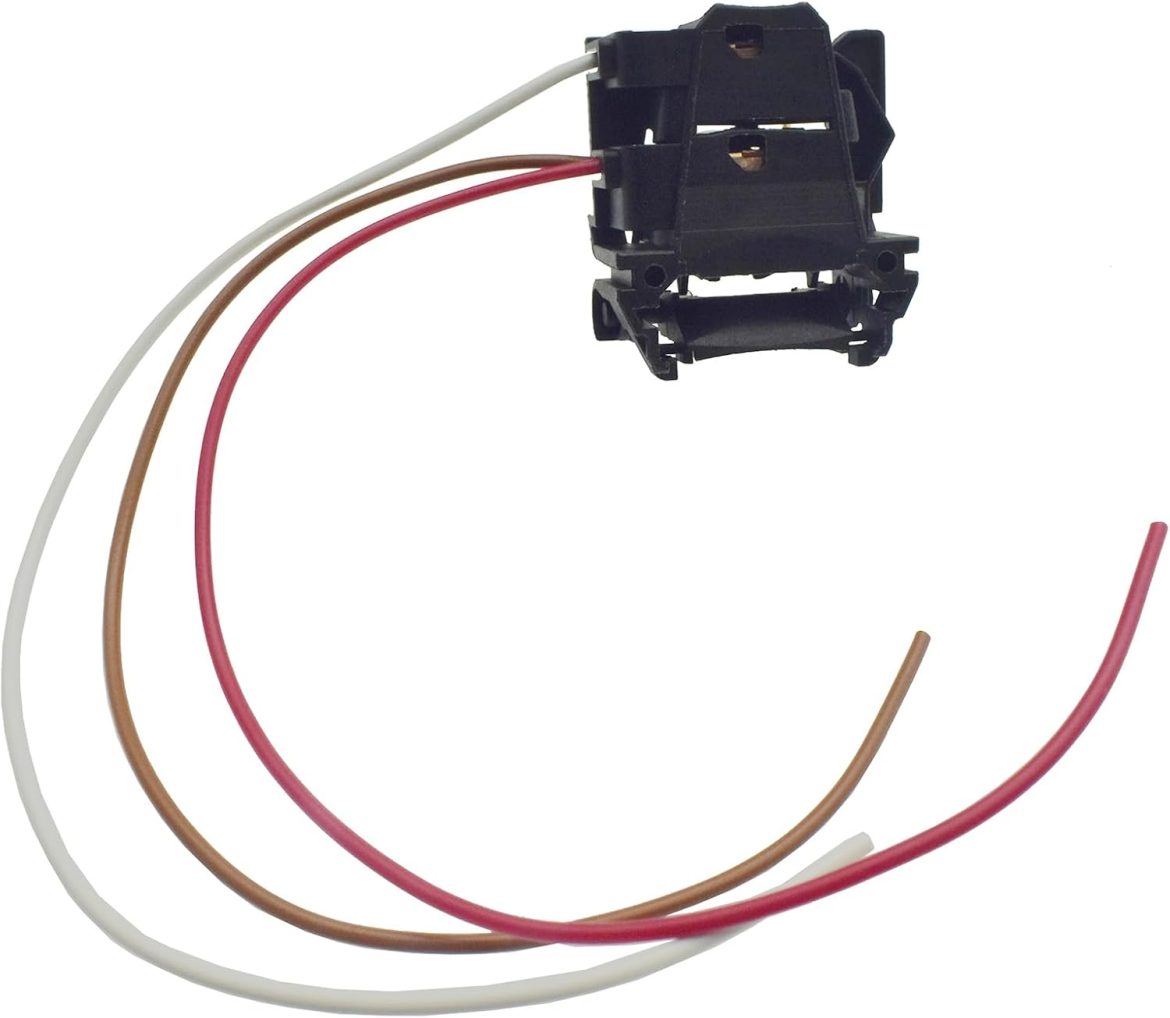 Comment remplacer rapidement une ampoule de phare sur votre Ford Focus : guide étape par étape 🚗💡
