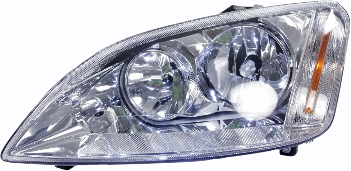 Comment remplacer efficacement une ampoule de phare sur votre Ford Focus : guide complet 🚗💡