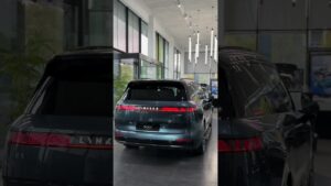 Découvrez l&rsquo;innovation sérieuse de la Lynk & Co 900 : un SUV hybride rechargeable pour un avenir durable et fiable