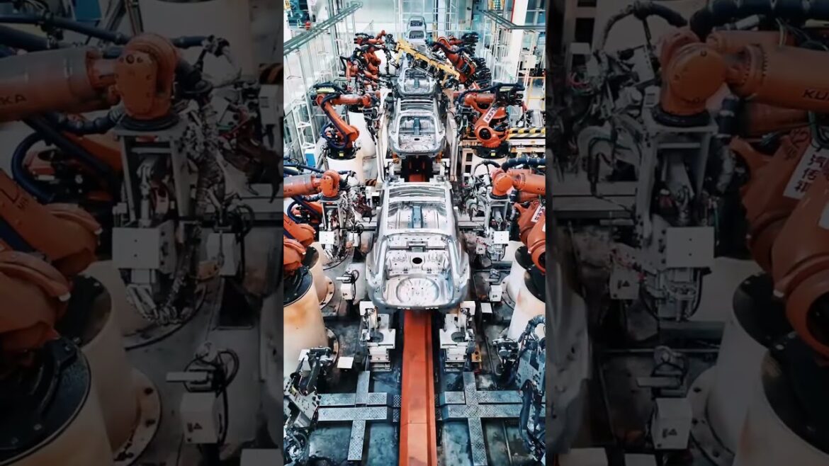 À la découverte de l&rsquo;usine chinoise qui révolutionne l&rsquo;industrie automobile avec 4000 véhicules par jour