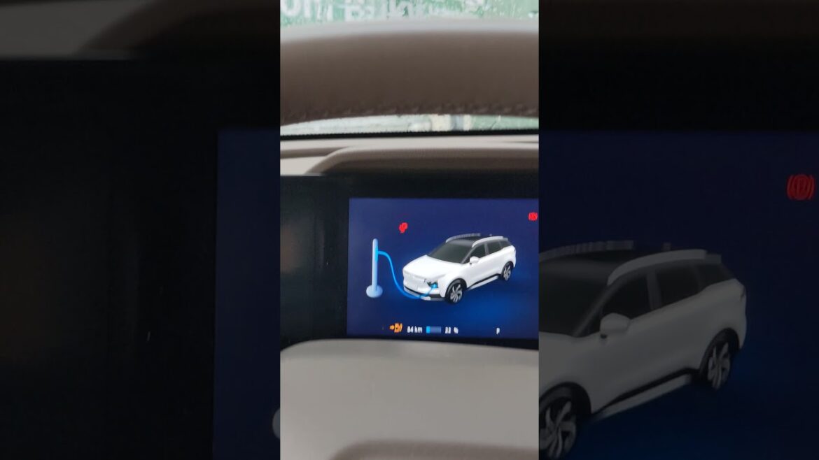 L&rsquo;Art de Charger un Véhicule Électrique Sous l&rsquo;orage : Stratégies et Astuces Inattendues